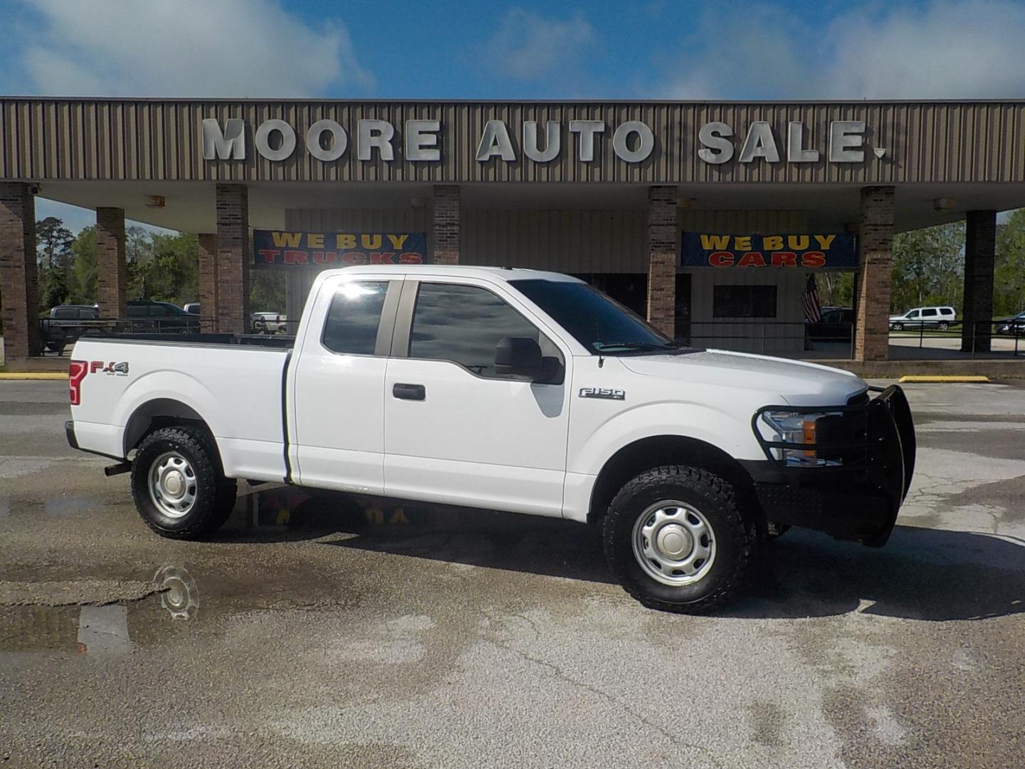 2019 White /Gray Ford F-150 XL SuperCab 6.5-ft. 4WD (1FTFX1E53KK) with an 5.0L V8 OHV 16V engine, 6A transmission, located at 1617 W Church Street, Livingston, TX, 77351, (936) 327-3600, 30.710995, -94.951157 - If anyone needs a nice work truck come help yourself! - Photo#0